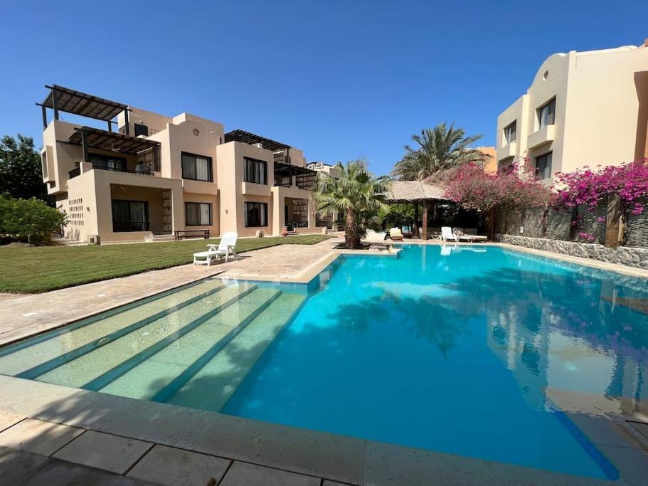 El Gouna Ferienwohnung In Zentraler Lage ฮูร์กาดา ภายนอก รูปภาพ